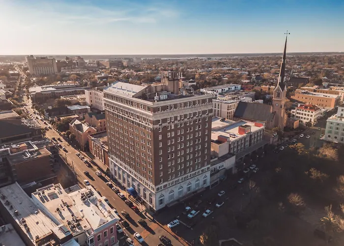 4 star hotel: Francis Marion Hotel