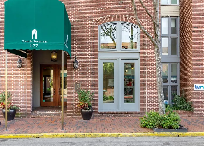 Pet Friendly hotel: Church Street Inn Historic Charleston, Ascend Collection Hotel